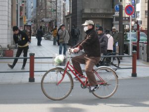 คน ขี่จักรยาน ที่ญี่ปุ่น