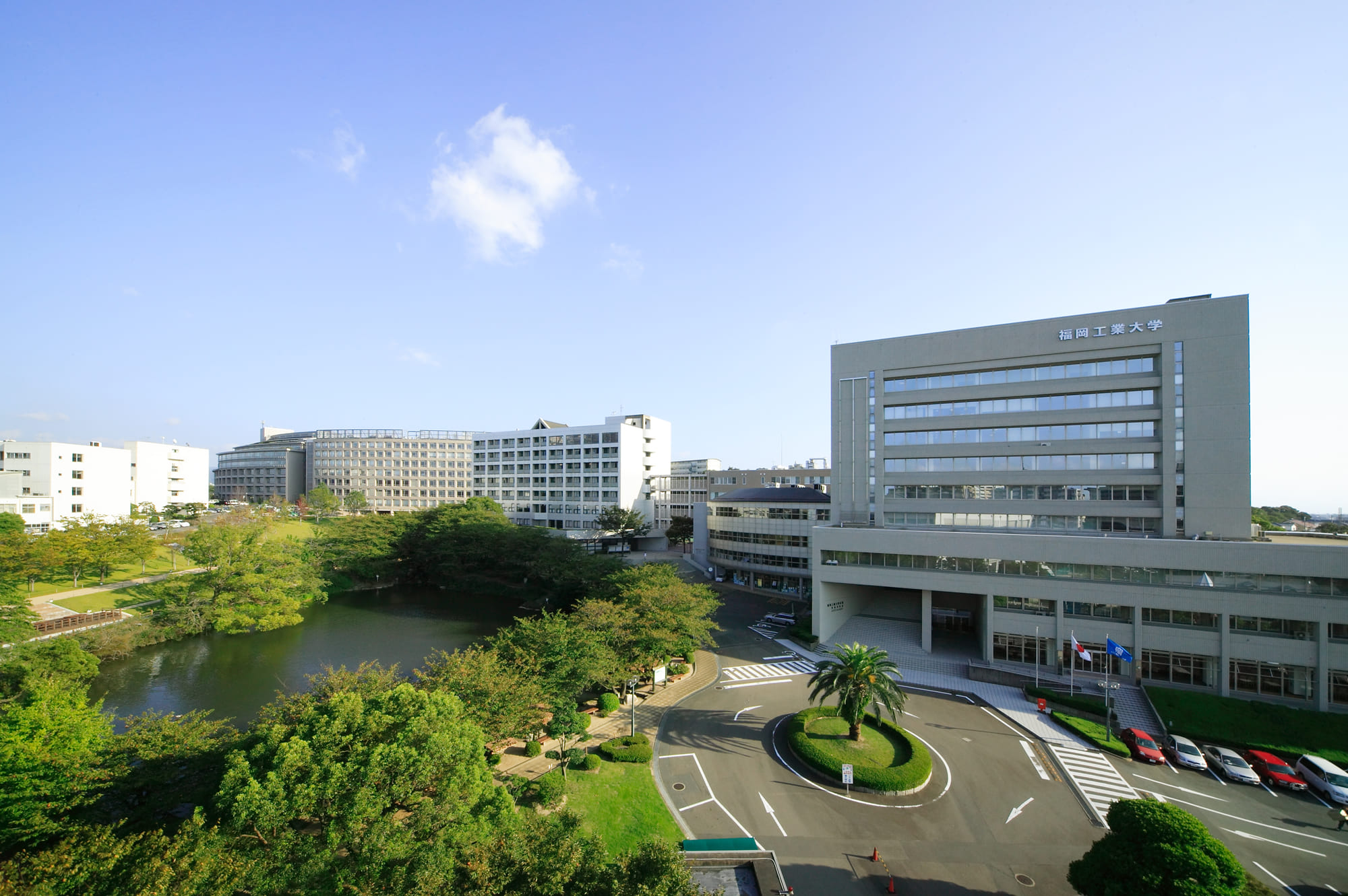 Fukuoka Institute of Technology สภาพแวดล้อมในสถานศึกษา
