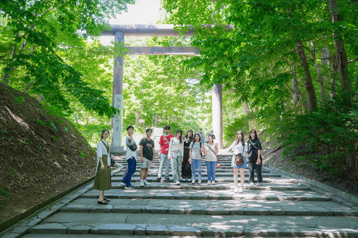 เที่ยวชมศาลเจ้าฮอกไกโด