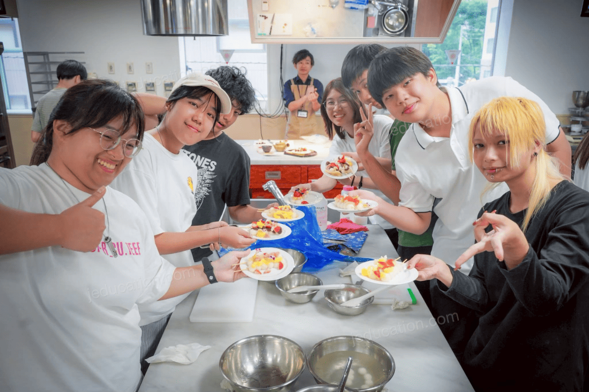 เยี่ยมชมเซนมงทำขนม