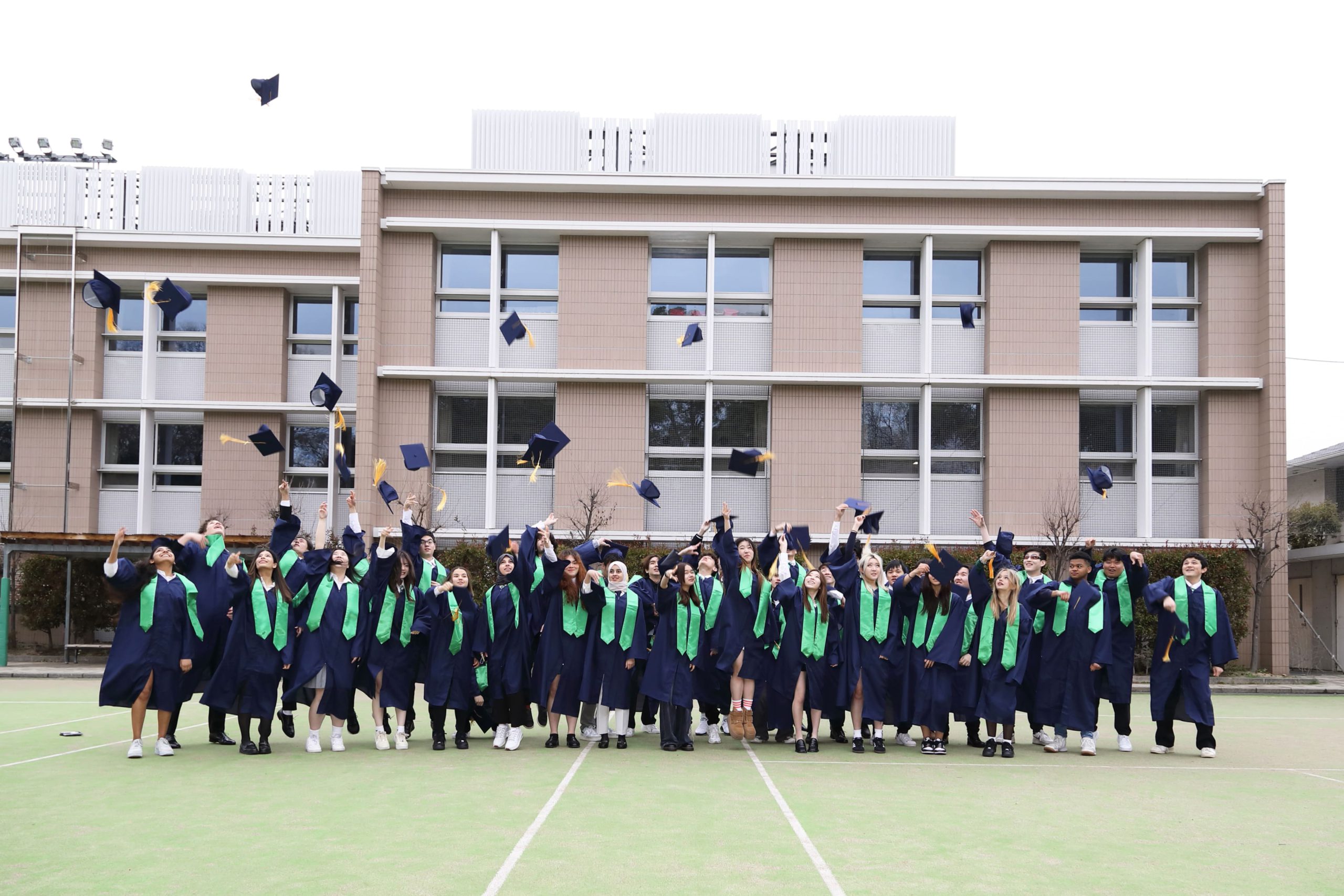 Aoba Global Campus graduation